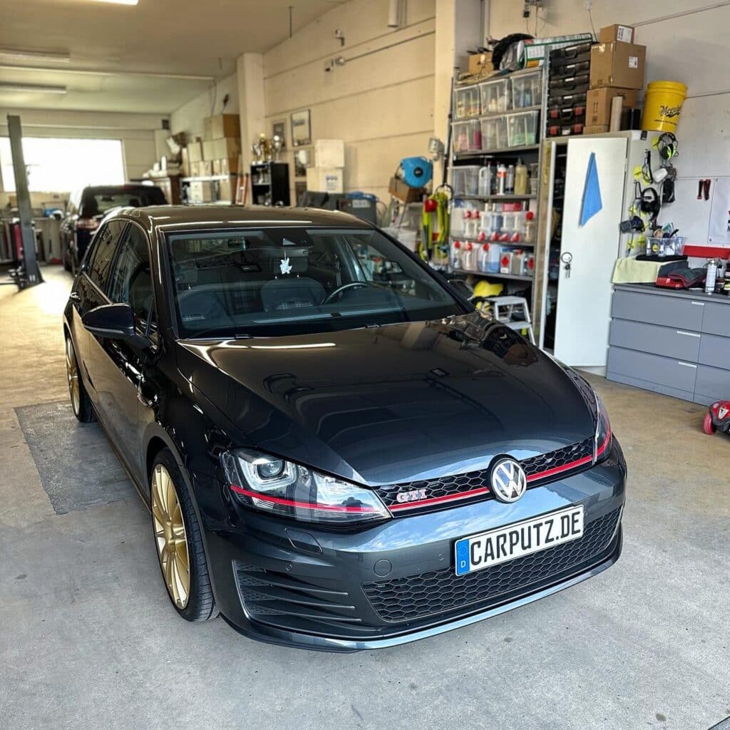 Keramikversiegelung auf einem Golf GTI